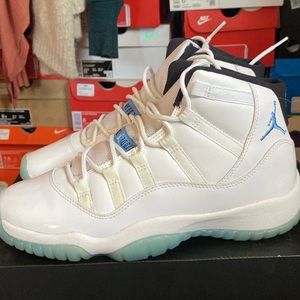 Jordan Retro 11 Legend Blue